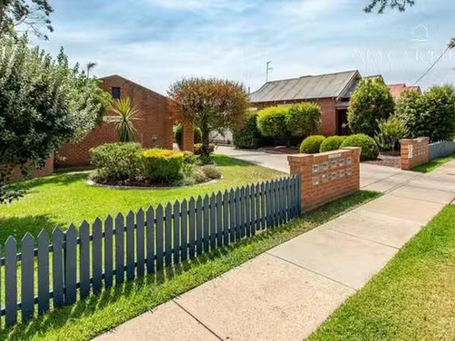 Deal! 8/89 Crampton Street, Wagga Wagga, NSW 2650
