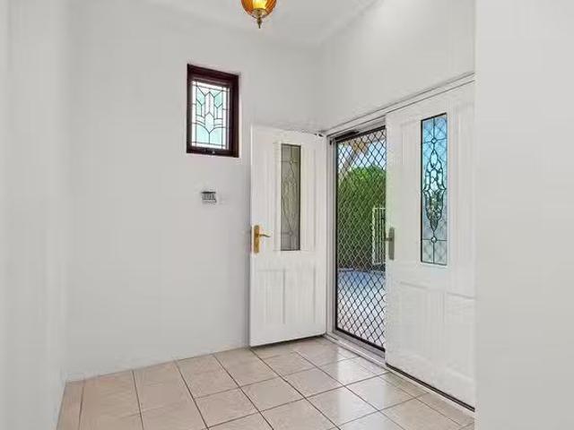 Nice 89 Ewart Street, Midland, WA 6056