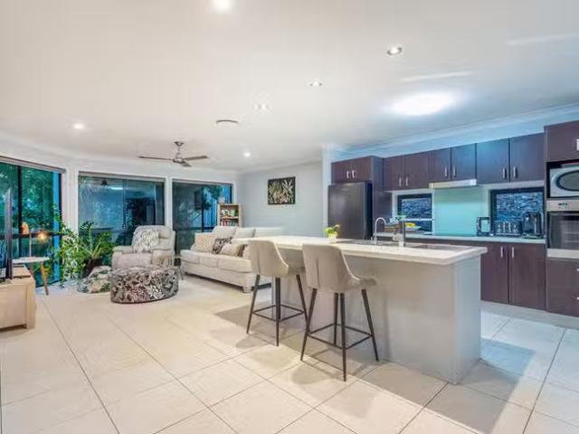 Charming 8 Minyon Court, Pacific Pines, QLD 4211