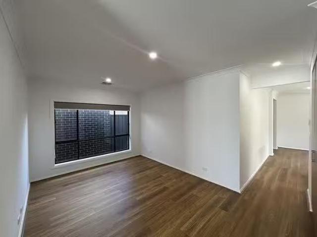 Cozy 8 Azalea Drive, Angle Vale, SA 5117