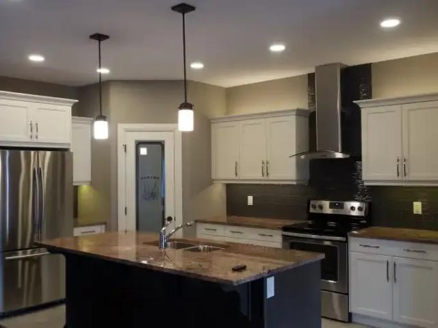 For Rent 8 Bedroom Apartment Edmonton AB DLS104180411