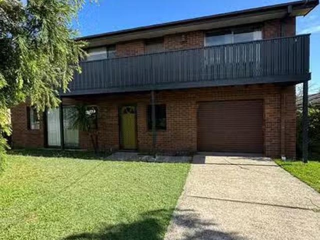 Rental! 8 Connell Street, Old Bar, NSW 2430