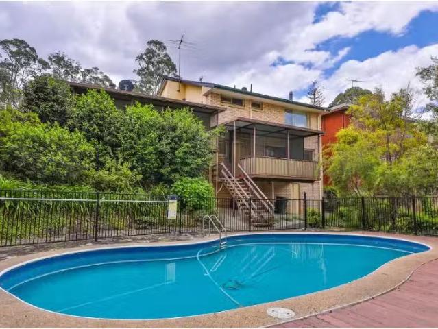 Cozy 8 Coronet Court, NORTH ROCKS House for rent Listed by Am.