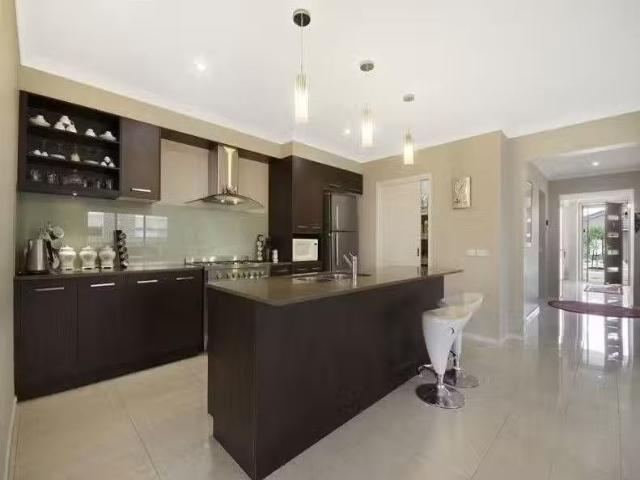 Unique 8 Delta Drive, Armstrong Creek, VIC 3217 House for Rent