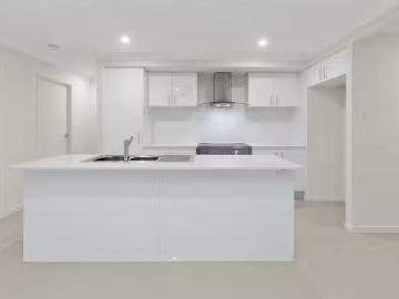 Rental! 8 Fuji Street, White Rock, QLD 4306