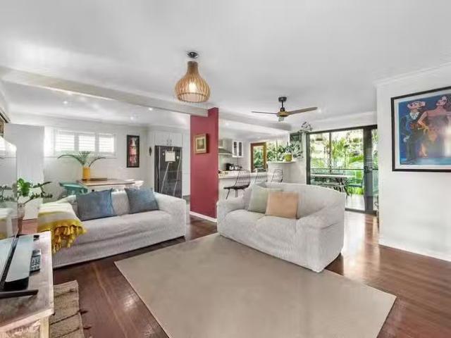 Just in! 8 Freeman Street, Redcliffe, QLD 4020