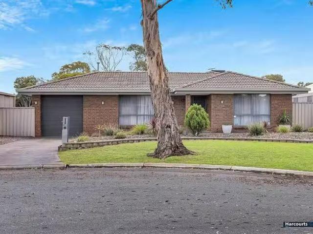 Cozy 8 Hermitage Court, Burton, SA 5110