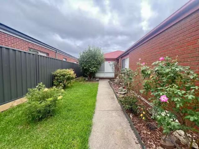 New 8 Howard Street, Altona Meadows VIC 3028