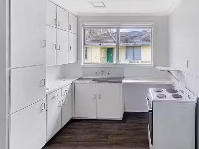 Charming 8 Salthouse Place, Portland, VIC 3305