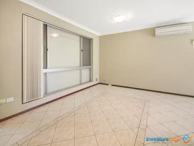 Cozy 8 Short Street, Kenwick, WA 6107