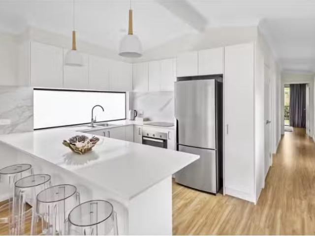 Unique 8A Bate Avenue, Allambie Heights Apartment for rent Li.
