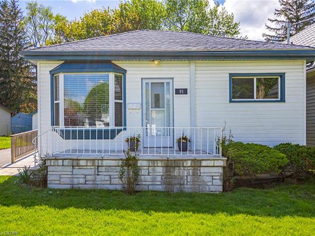 FOR RENT: 93 Barker St