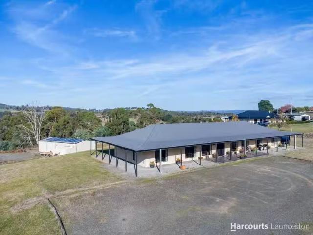 Just in! 93 Johnstons Road, HILLWOOD, TAS 7252 House for Rent