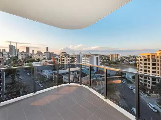 Deal! 901/232 Wellington Road, Kangaroo Point, QLD 4169