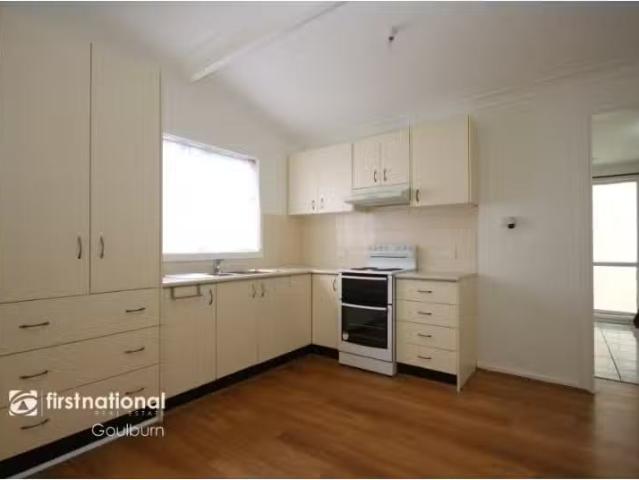 Deal! 90 Joshua Street, Goulburn House for rent Listed by Pro.