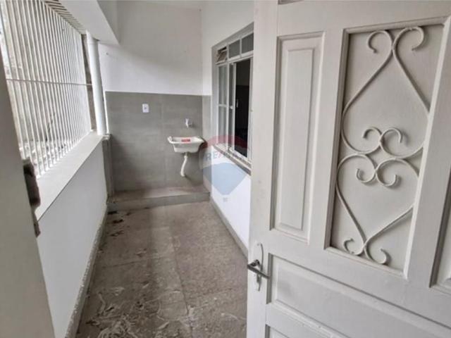 For Rent: 90m² Residential or Commercial Apartment Rua Jorge Ward, 53 Rio Pequeno Rent: R$ 2,500
