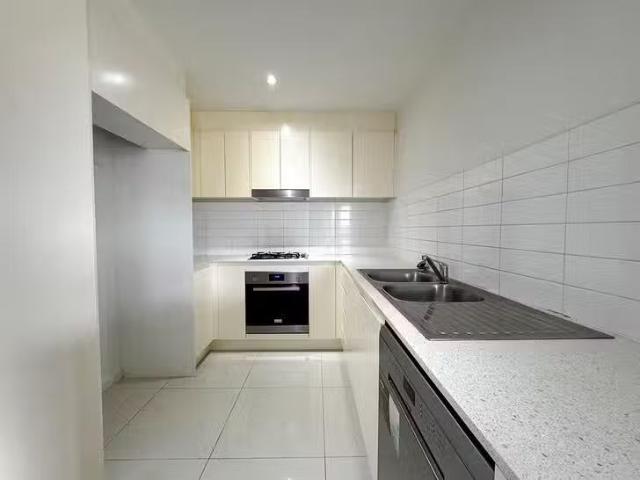 Rental! 9/12 20 Tyler Street, Campbelltown, NSW 2560