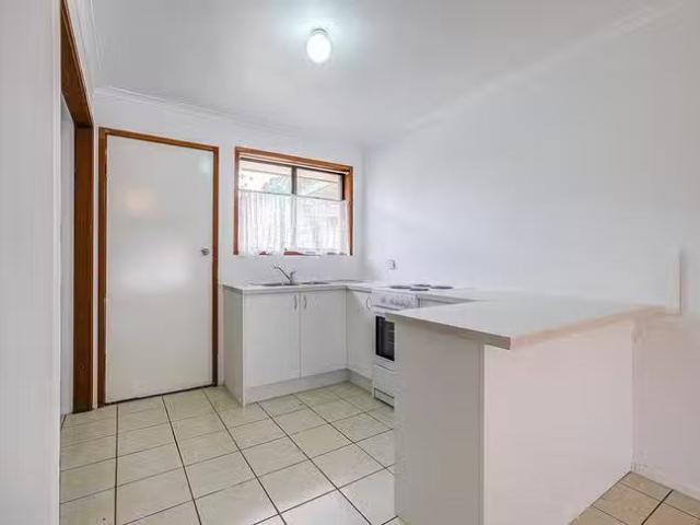 Cheap 9/18 22 Albert Street, Eagleby, QLD 4207