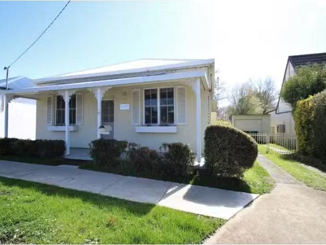 For Rent! 91 Prince Street, ORANGE House for rent Listed by P.