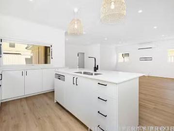 Deal! 92 Routeburn Street, Wanneroo, WA 6065
