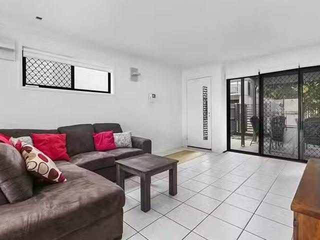 Deal! 9/44 Wickham Street, Morningside, QLD 4170
