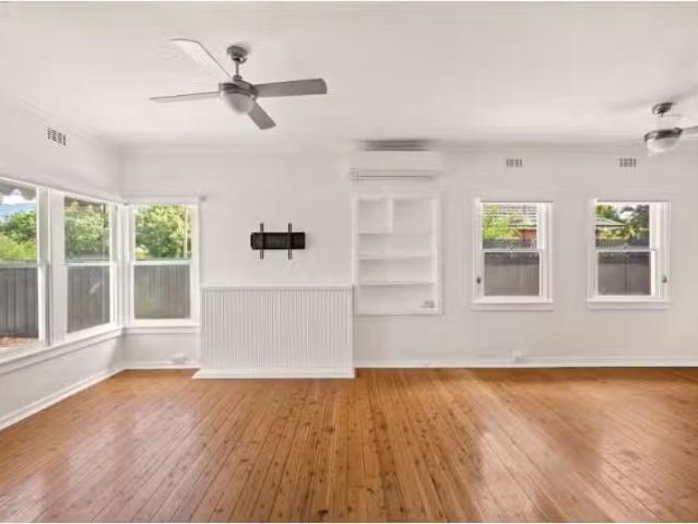 Nice 958 Sylvania Avenue, NORTH ALBURY House for rent Listed.