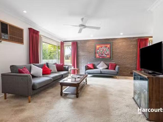 Cheap 96 Kinlock Street, Bell Post Hill, VIC 3215 House for.