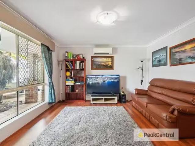 Rental! 96 Lydon Boulevard, Atwell, WA 6164