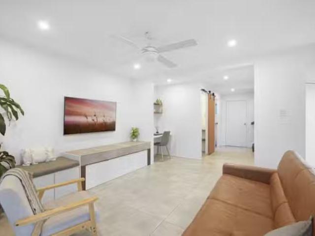 Charming 9/71 Mitchell Avenue, Currumbin, QLD 4223