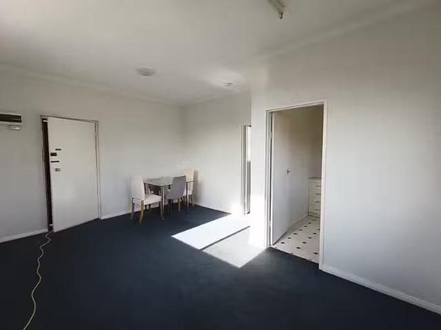Charming 9/8 12 Princes Street, Flemington VIC 3031