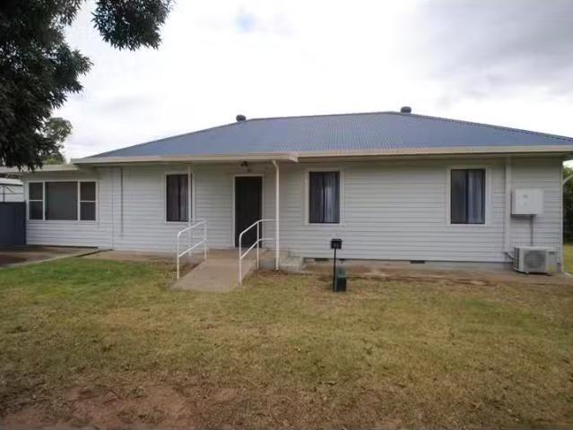 Charming 98 Lawson Street, MUDGEE House for rent Listed by Ke.
