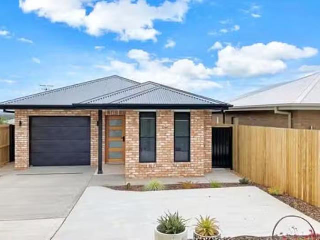 Nice 9 Mulholland Court, Mudgee, NSW 2850