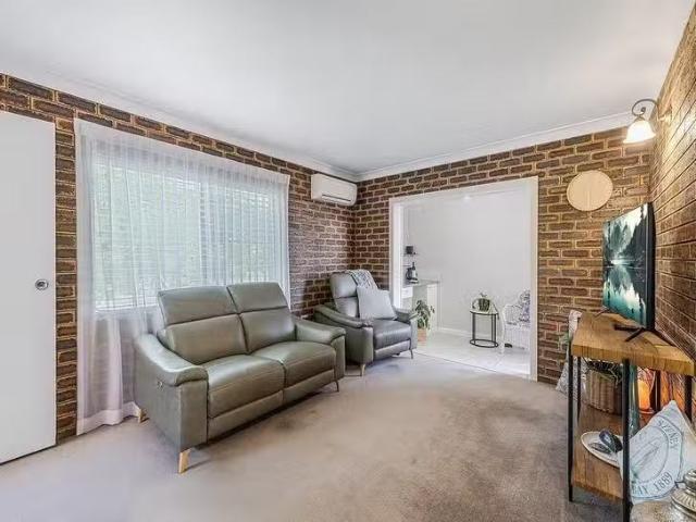 Nice 9 Albatross Avenue, Aroona, QLD 4551
