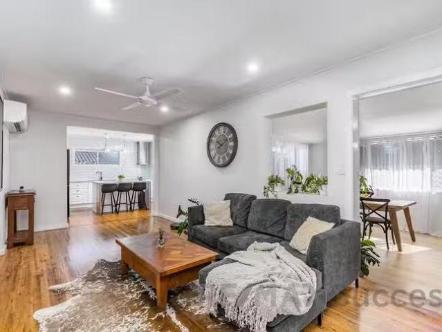 Just in! 9 Carlton Street, North Toowoomba, QLD 4350