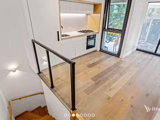Just in! 9 Doepel Way, Docklands VIC 3008