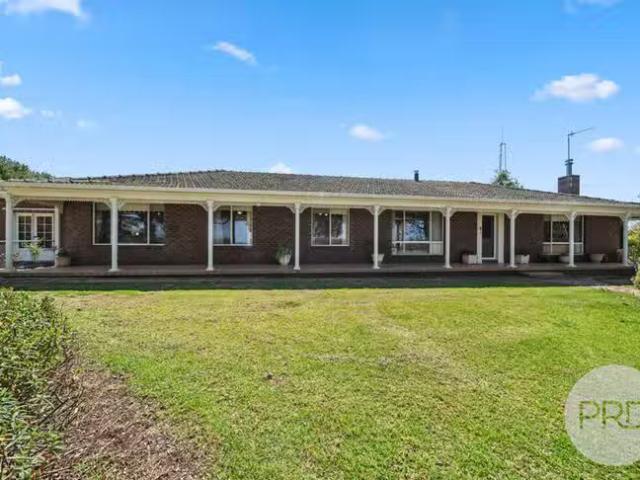 Cozy 9 Gibson Street, Boorooma, NSW 2650