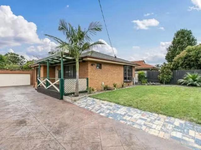 New 9 Ruffy Drive, Cranbourne VIC 3977 House For Lease