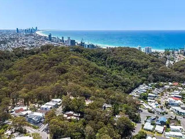 Unique 9 Reserve Street, Burleigh Heads, QLD 4220