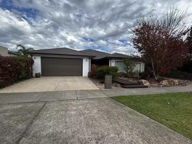 New 9 Riverslea Boulevard, Traralgon, VIC 3844