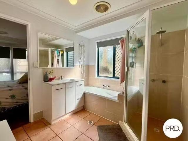 Charming 9 Swains Court, Boyne Island, QLD 4680