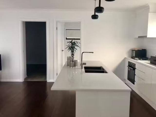 New 9 Searle Way, ORAN PARK House for rent Listed by Lifestyl.