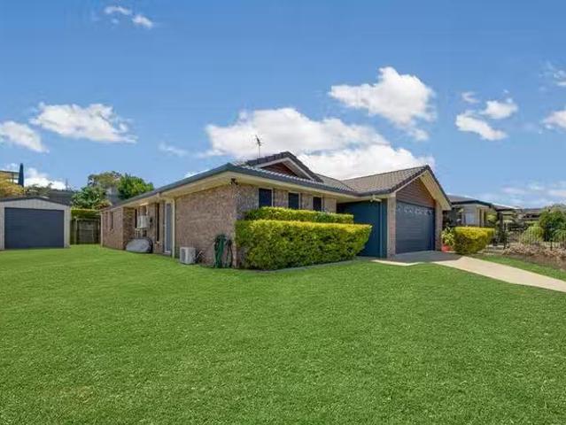 Cheap 9 Wyara Close, Clinton, QLD 4680