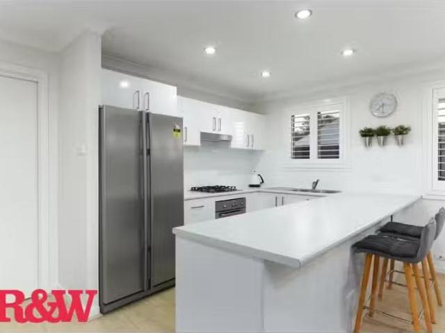 Just in! 9C Ivanhoe Street, INGLEBURN Townhouse for rent List.