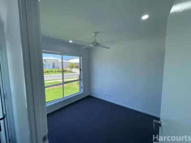 New 9a Electra Avenue, South West Rocks, NSW 2431 Duplex / S.