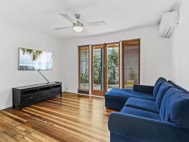 Just in! 1/3 Winston Street, Coolangatta, QLD 4225
