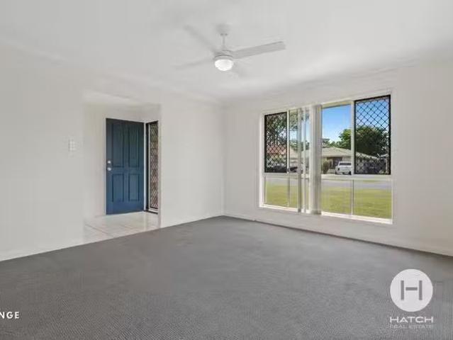 Just in! 13 Darryl Street, Loganlea, QLD 4131