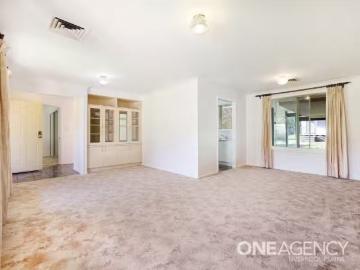 Cozy 13 Liverpool Street, MURRURUNDI House for rent Listed by.