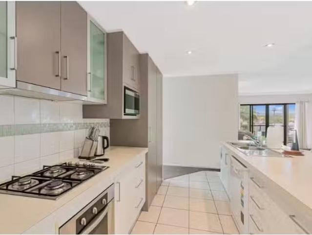 New 1/3 Mugga Way, TWEED HEADS House for rent Listed by Cryst.
