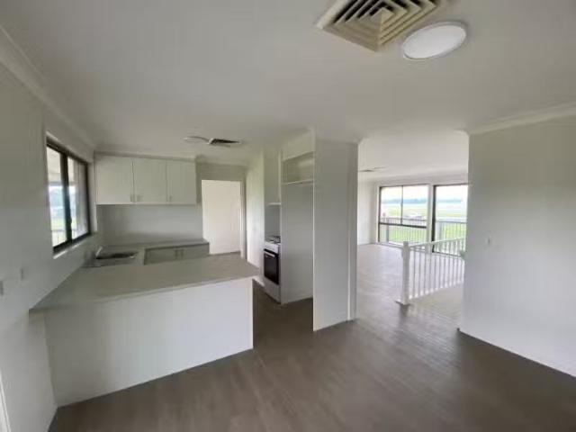 New 13 Racecourse Road, Muswellbrook House for rent Listed by.
