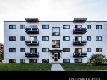 Preston, Cambridge, Ontario - Parking